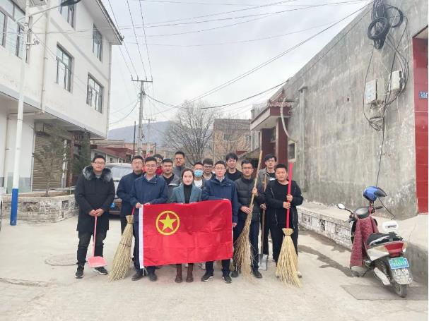 华体会官方网页版-华体会(中国)
团委开展“学雷锋义务清扫活动”(图3)