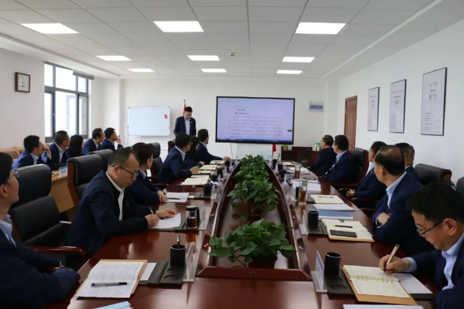 华体会官方网页版-华体会(中国)
召开党委理论中心组集体学习会议(图2)