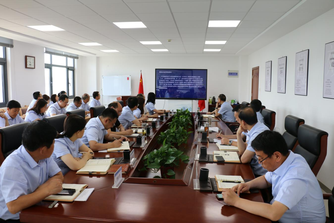 华体会官方网页版-华体会(中国)
召开党委理论中心组集体学习研讨会议(图2)