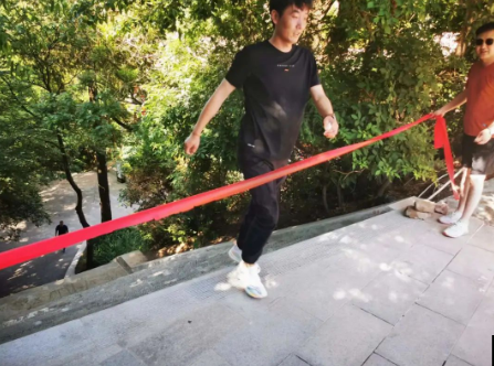 助力文旅市场 展示产投风采——华体会官方网页版-华体会(中国)
组织开展员工登山比赛活动(图9)