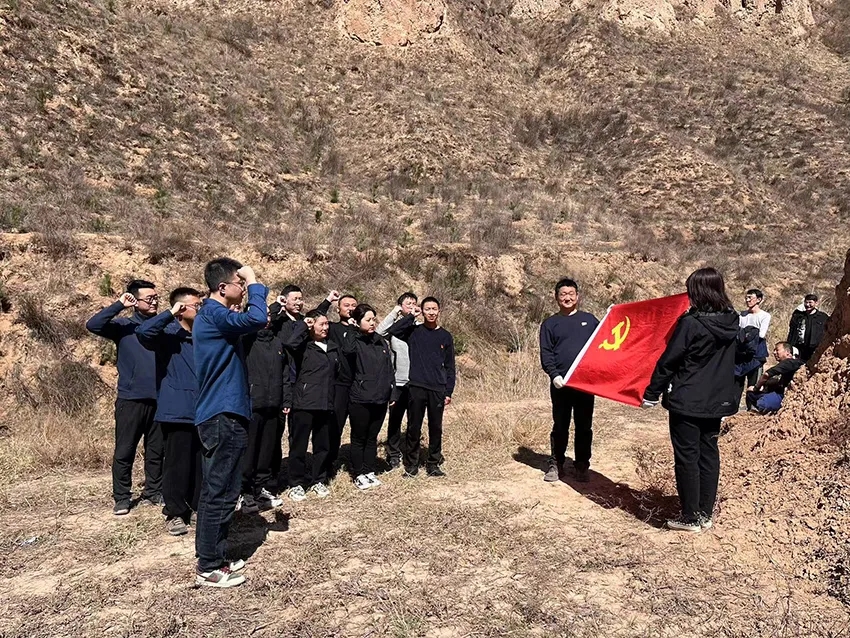 华体会官方网页版-华体会(中国)
开展义务植树活动(图3)